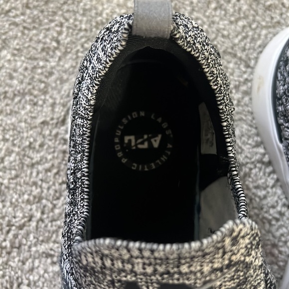 APL knit sneakers - Picture 5 of 8